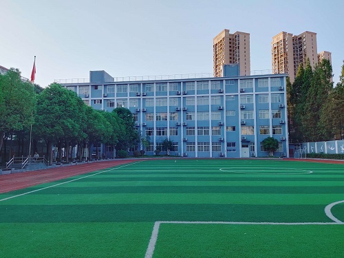 潜江市卫生学校