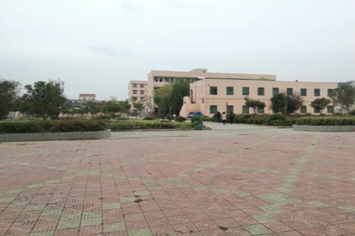 老河口市技工学校2.jpg