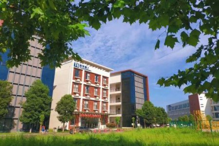 三峡旅游职业技术学院2025年高职单招招生章程