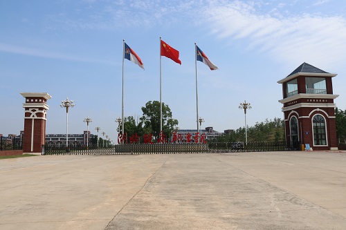 湖北健康职业学院.jpg