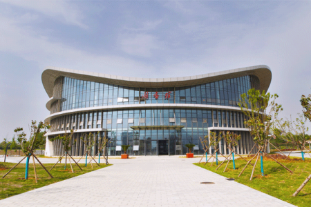 荆门通用航空职业技术学院图书馆